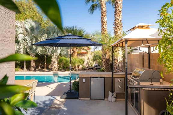 Palm Grove Getaway