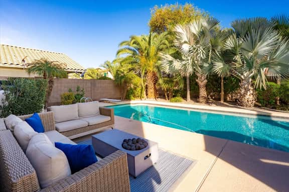 Palm Grove Getaway