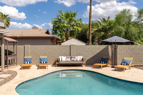 Dreaming Desert Villa - Image 1